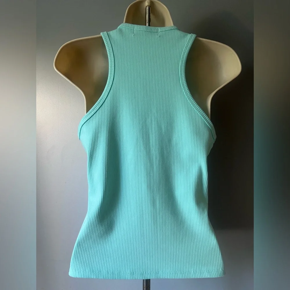Liz & Sara Aqua Ribbed Top